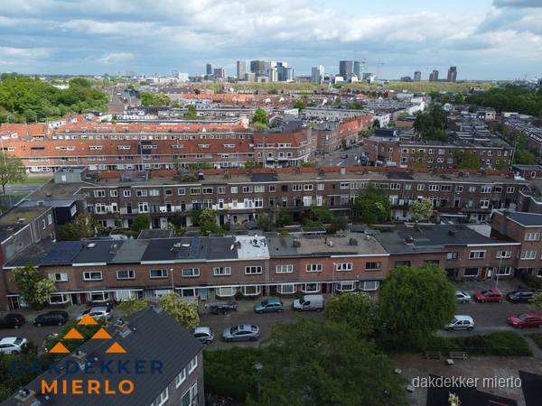 Luchtfoto van daken in woonwijk Mierlo Luchtfoto van daken in woonwijk Mierlo