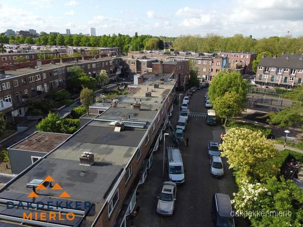 Luchtfoto dakinspectie woonwijk in Mierlo Luchtfoto dakinspectie woonwijk in Mierlo