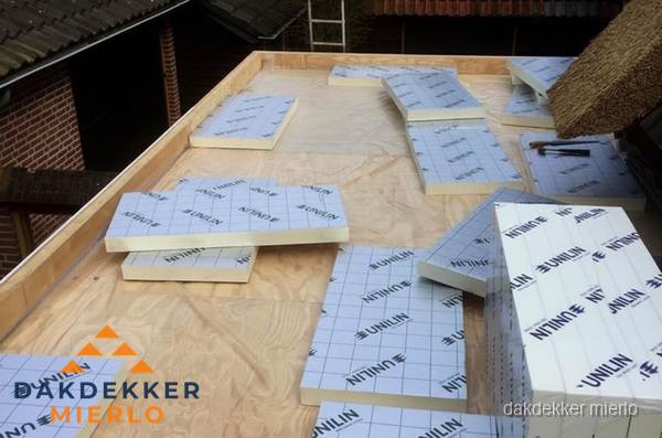 PIR isolatieplaten leggen op plat dak in Mierlo PIR isolatieplaten leggen op plat dak in Mierlo