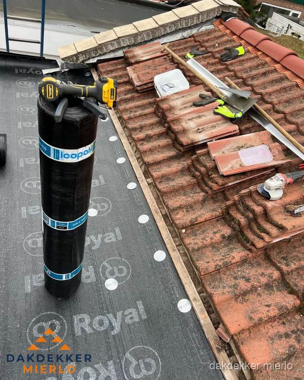 Dakschade herstel: pannendak renovatie in Mierlo