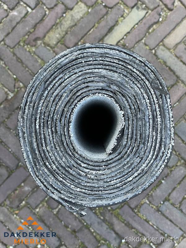 Rol EPDM dakbedekking materiaal voor plat dak in Mierlo Rol EPDM dakbedekking materiaal voor plat dak in Mierlo